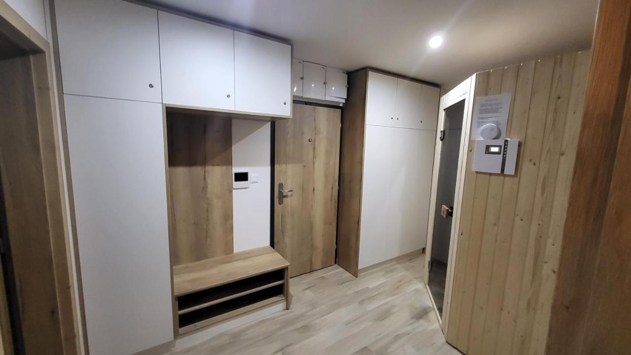 Apartmán Nerudovka D 104, Finská sauna, garážové stání Loučná pod Klínovcem Exteriér fotografie